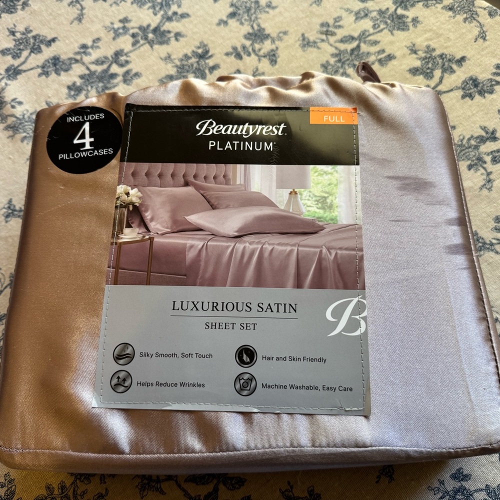 Beautyrest Platinum Satin Sheet Set - Full size, Includes 4 pillowcases. NTWS